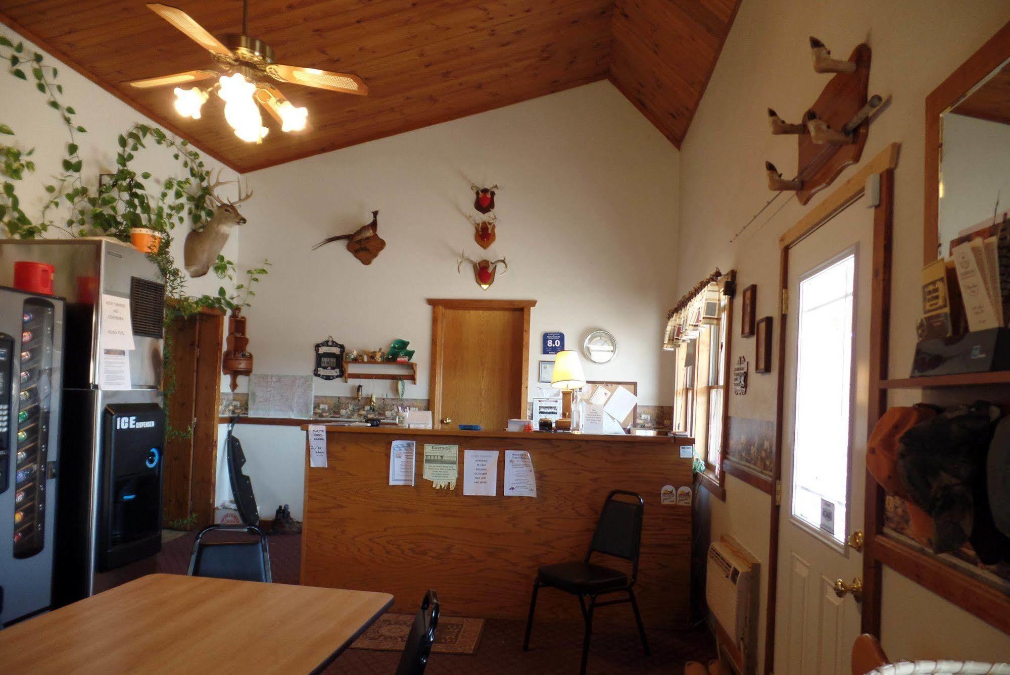 Dakota Country Inn Platte Екстериор снимка